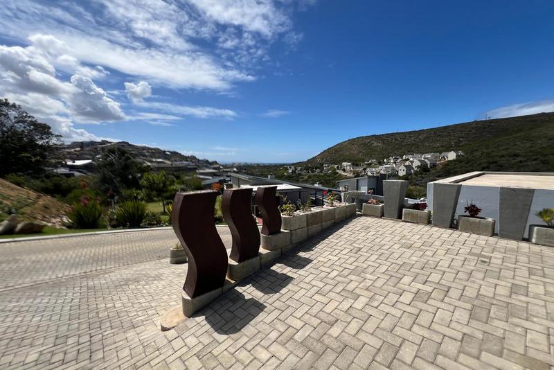 2 Bedroom Property for Sale in Island View Western Cape